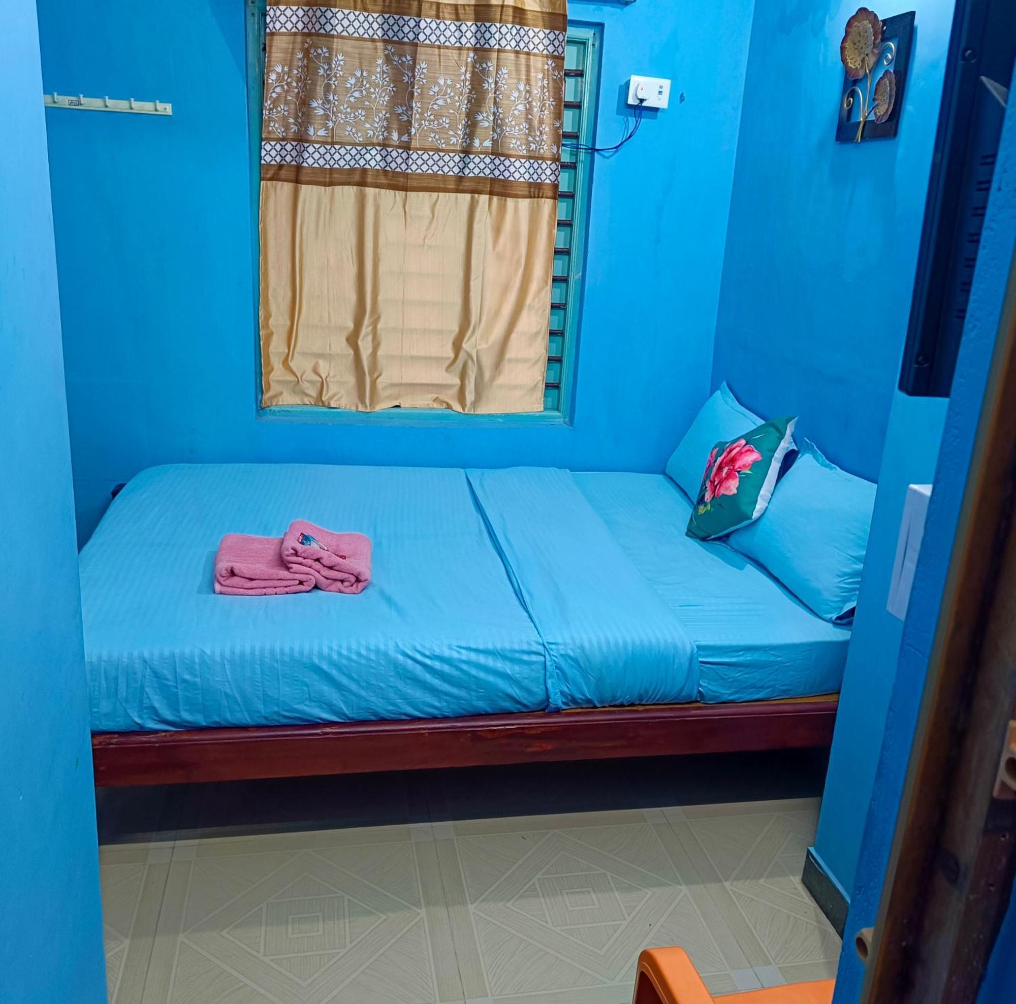 Blue Waves Homestay 퐁디셰리 외부 사진